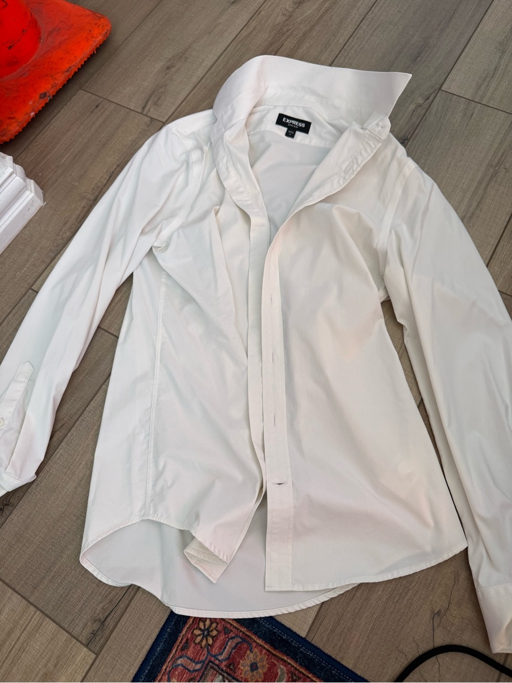 Express Crisp White Fitted Button-Up Shirt